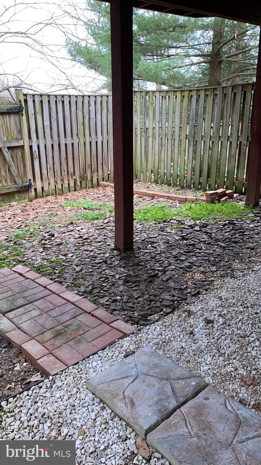 VALLEY STREAM ESTATES - Residential Lease