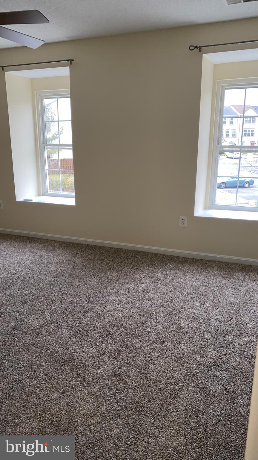 VALLEY STREAM ESTATES - Residential Lease