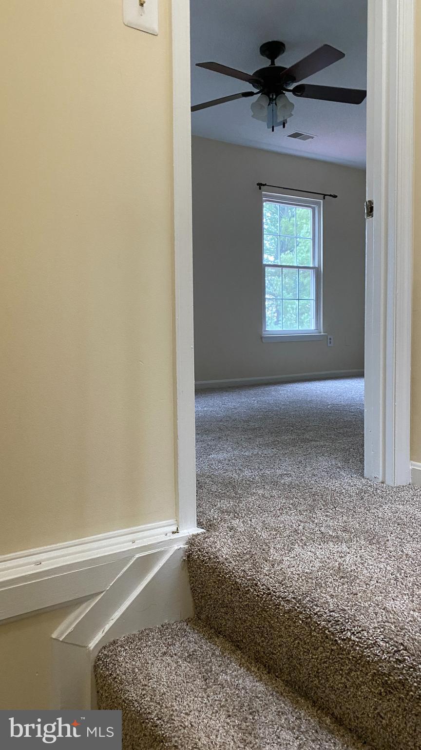 VALLEY STREAM ESTATES - Residential Lease