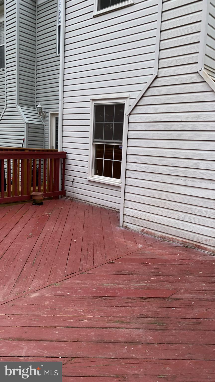 VALLEY STREAM ESTATES - Residential Lease