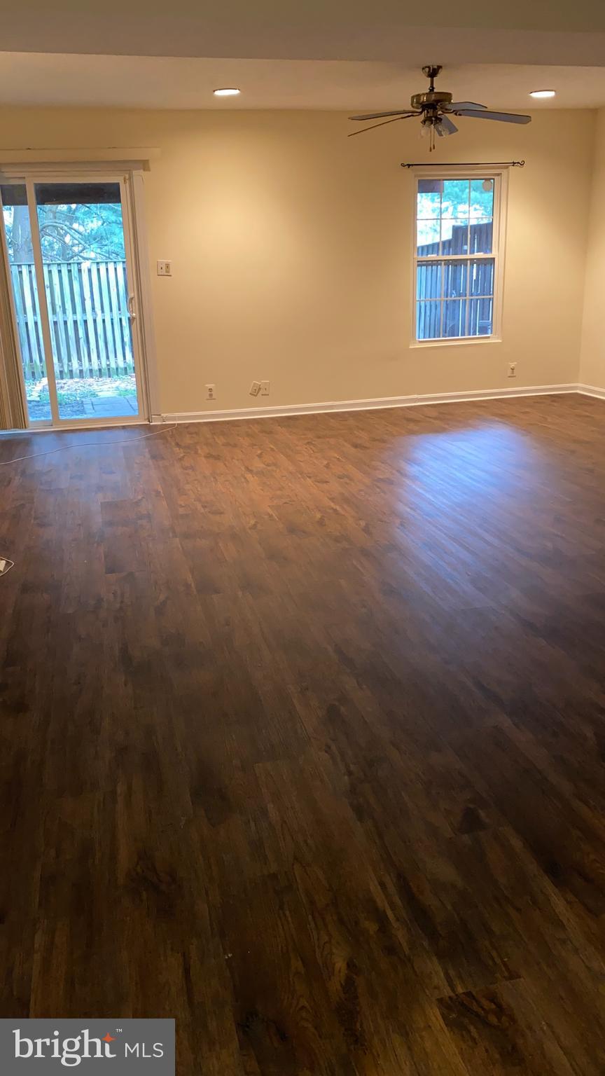 VALLEY STREAM ESTATES - Residential Lease