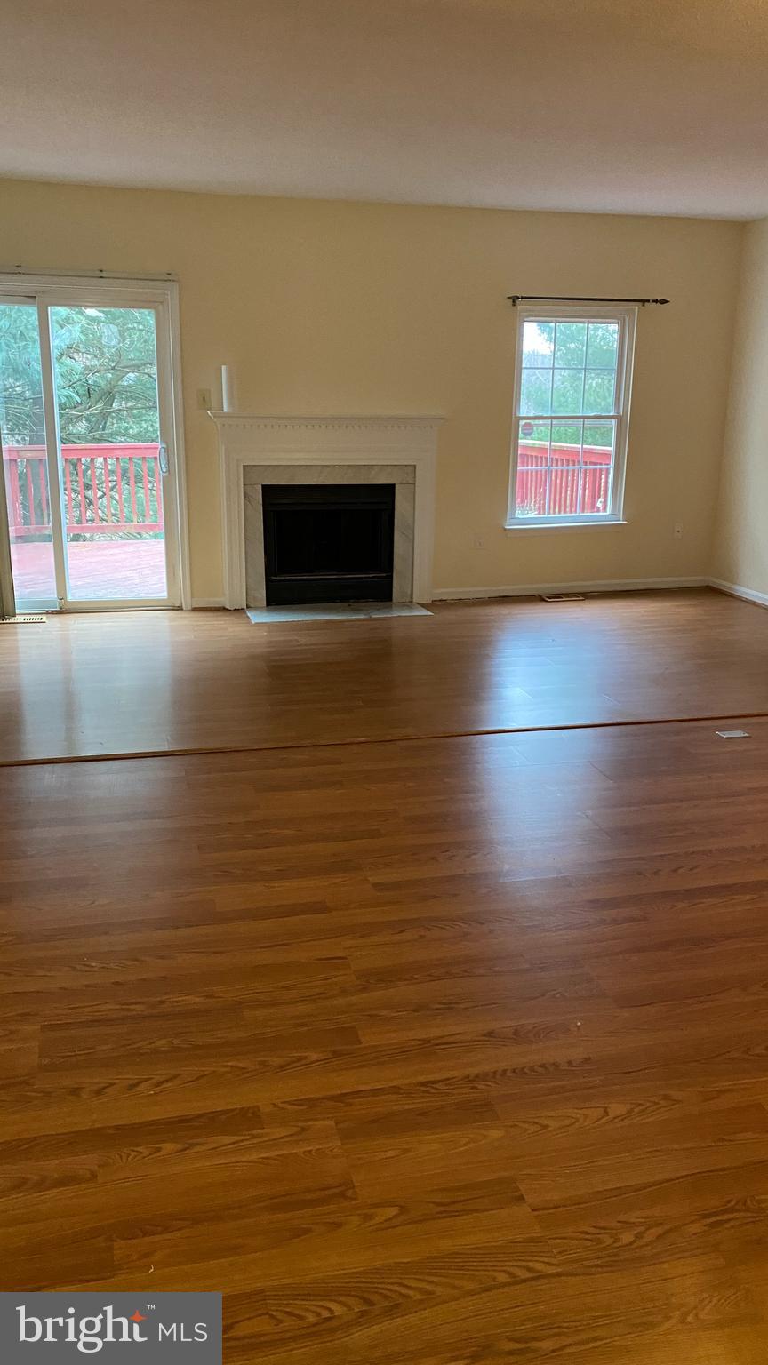 VALLEY STREAM ESTATES - Residential Lease