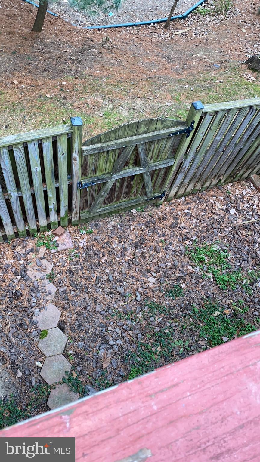 VALLEY STREAM ESTATES - Residential Lease