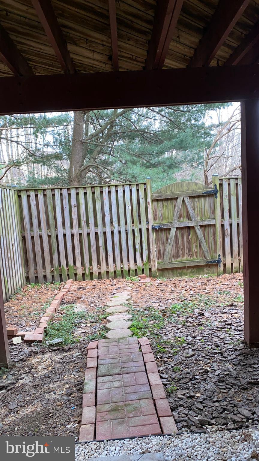 VALLEY STREAM ESTATES - Residential Lease