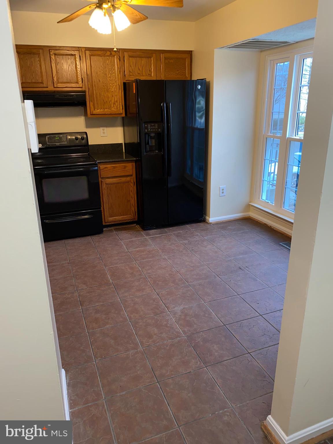 VALLEY STREAM ESTATES - Residential Lease