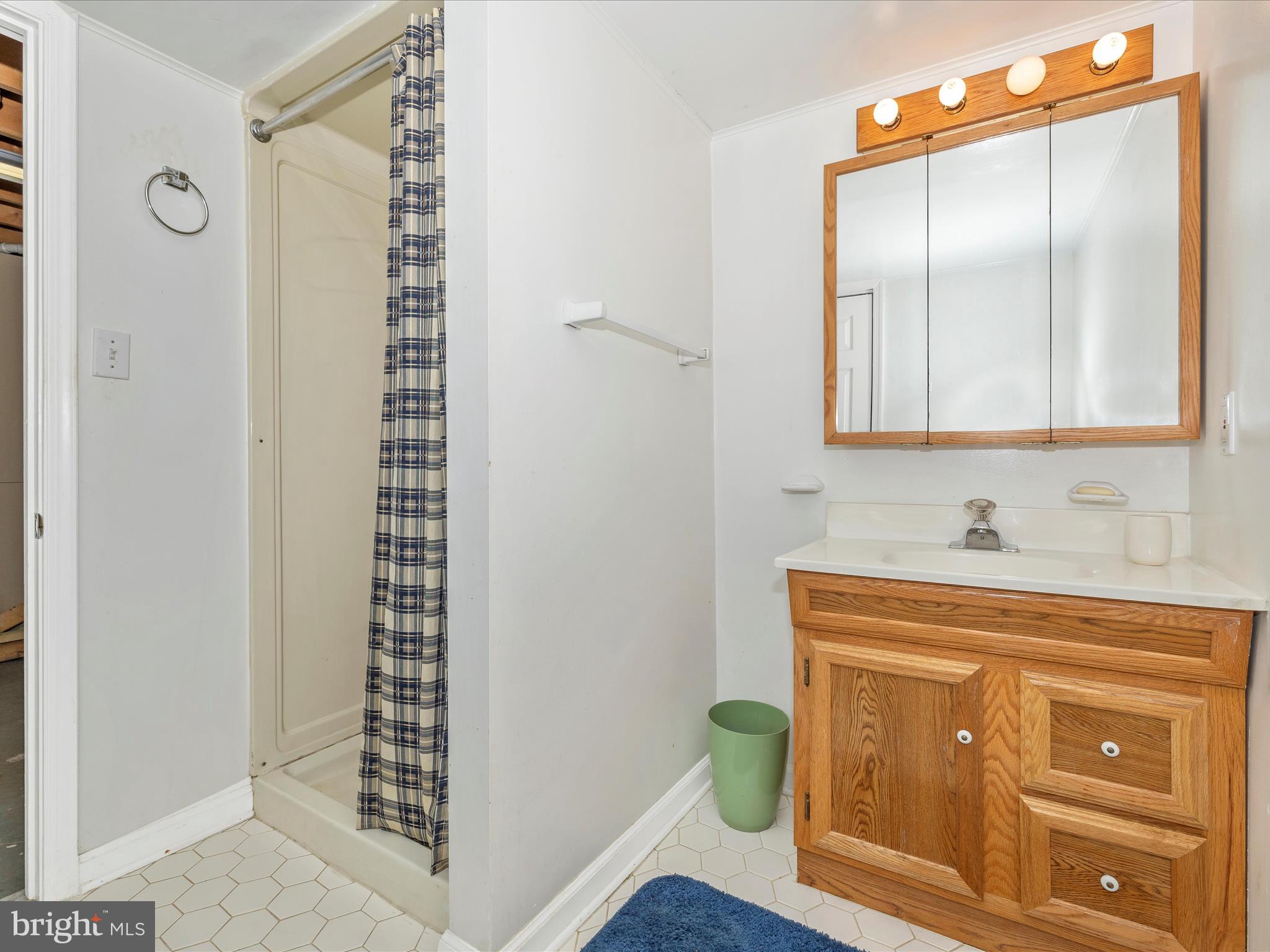 BARNESVILLE OUTSIDE - Residential