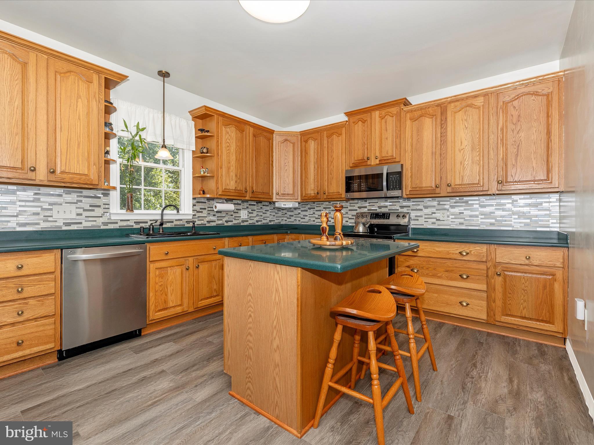 BARNESVILLE OUTSIDE - Residential