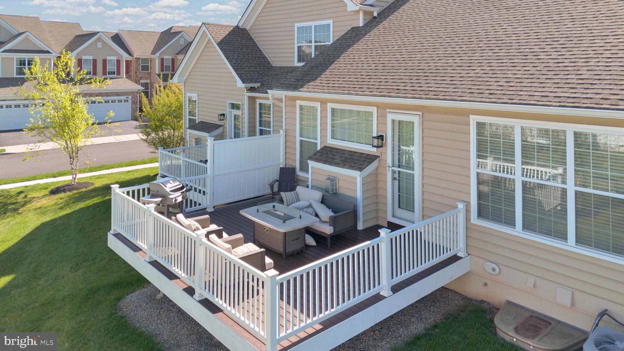 WHITE SPRINGS AT PROVIDENCE - Residential