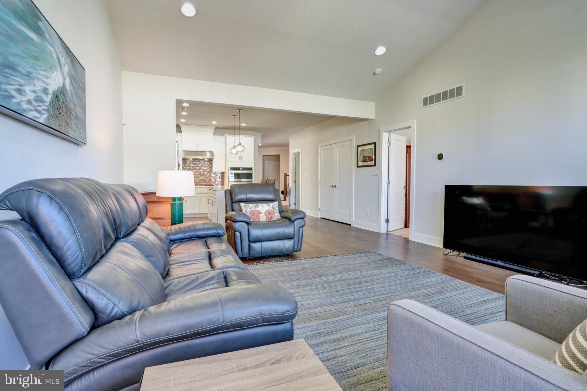 WHITE SPRINGS AT PROVIDENCE - Residential