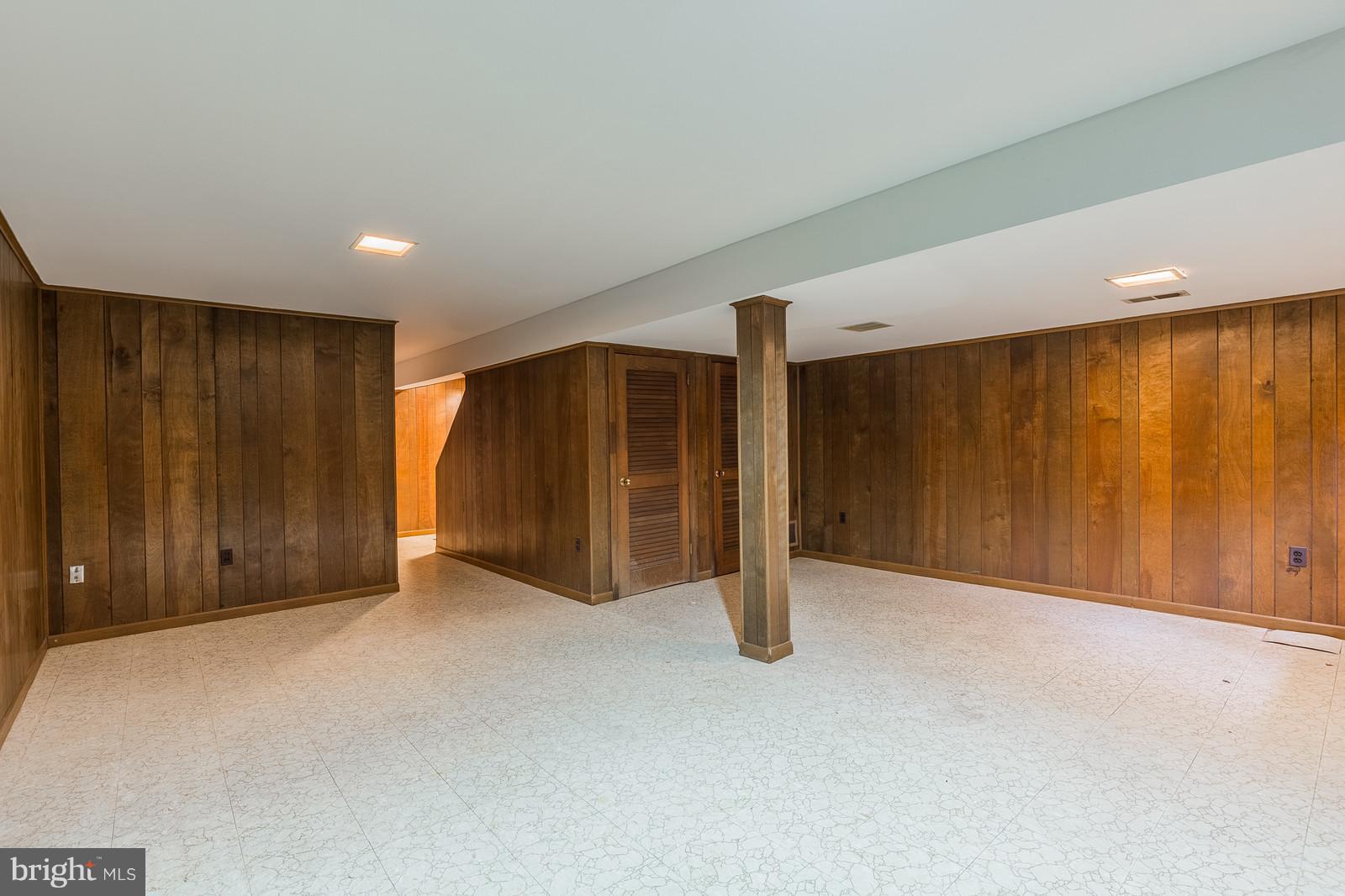 GEORGETOWN WOODS - Residential