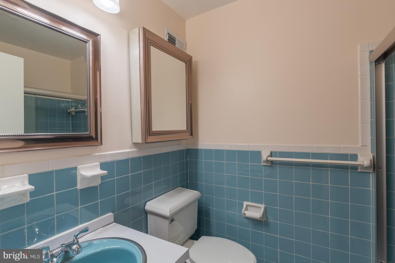 GEORGETOWN WOODS - Residential