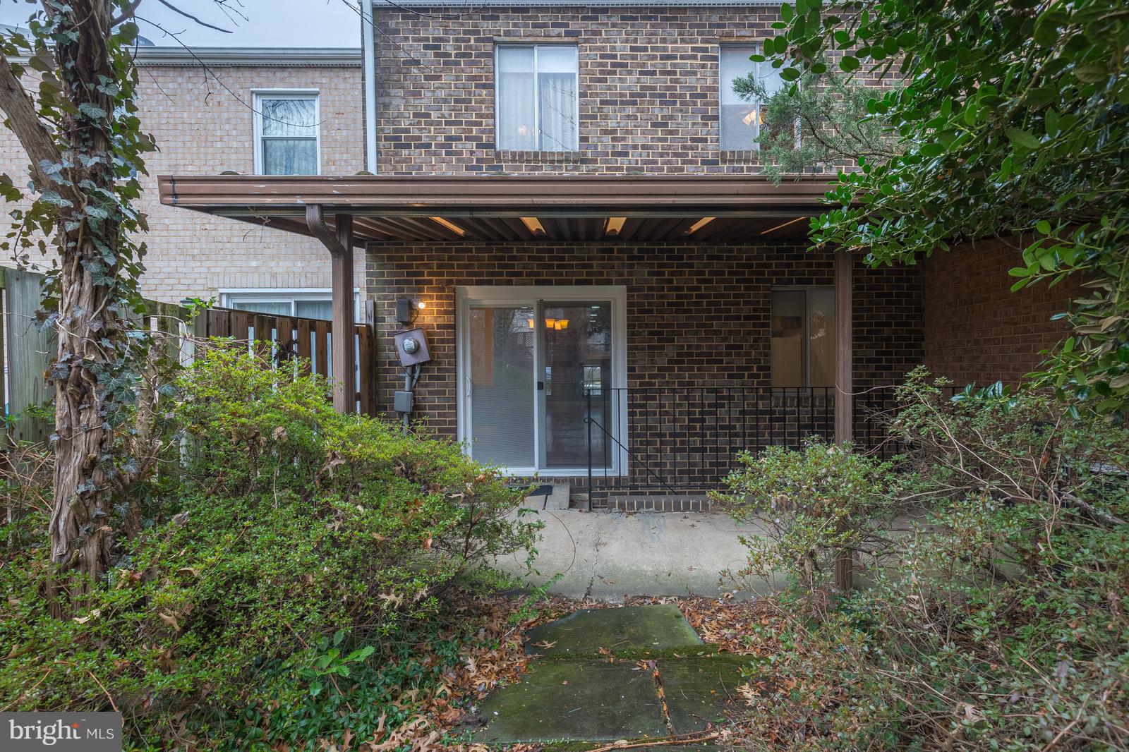 GEORGETOWN WOODS - Residential