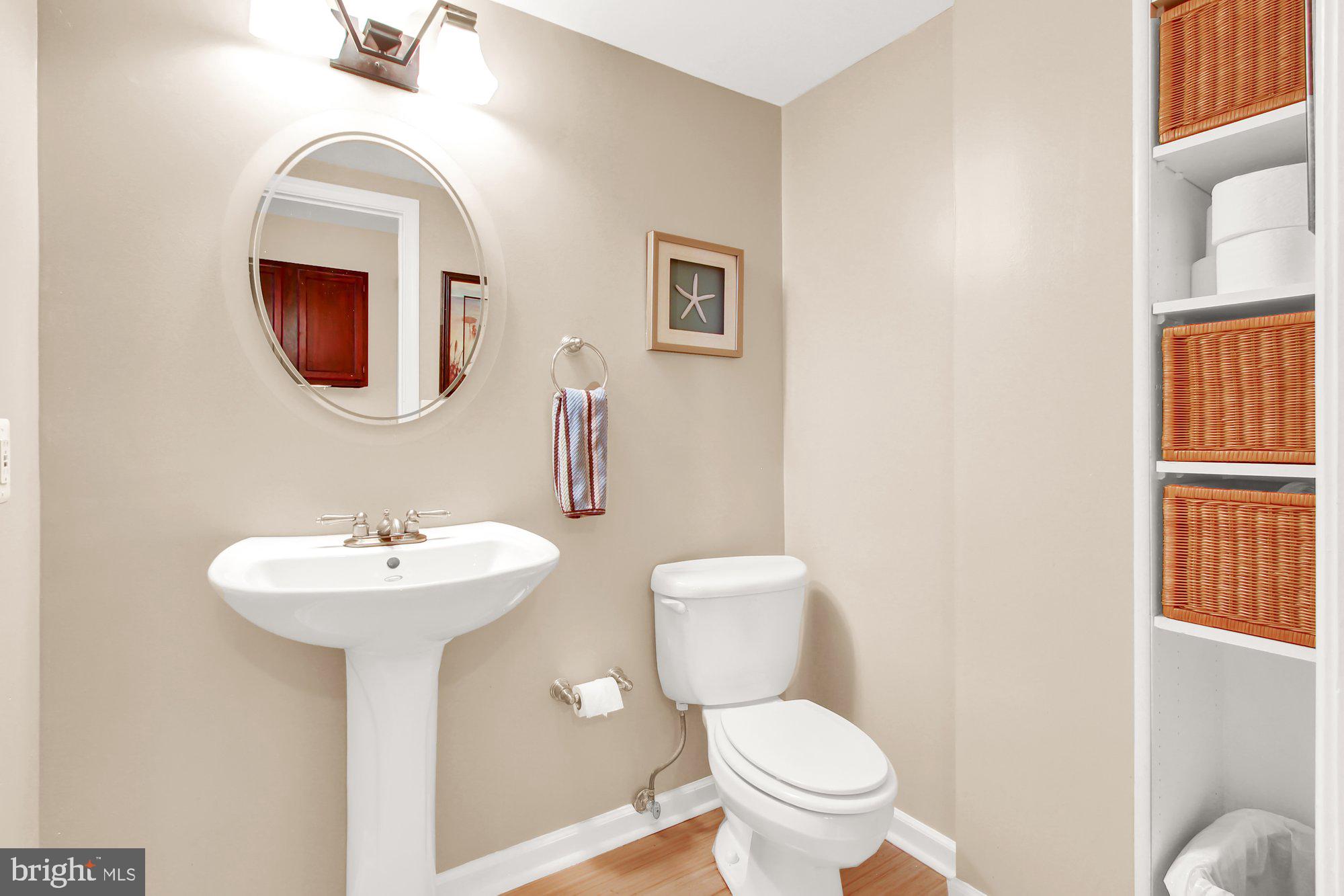 HENDERSON MANOR - Residential