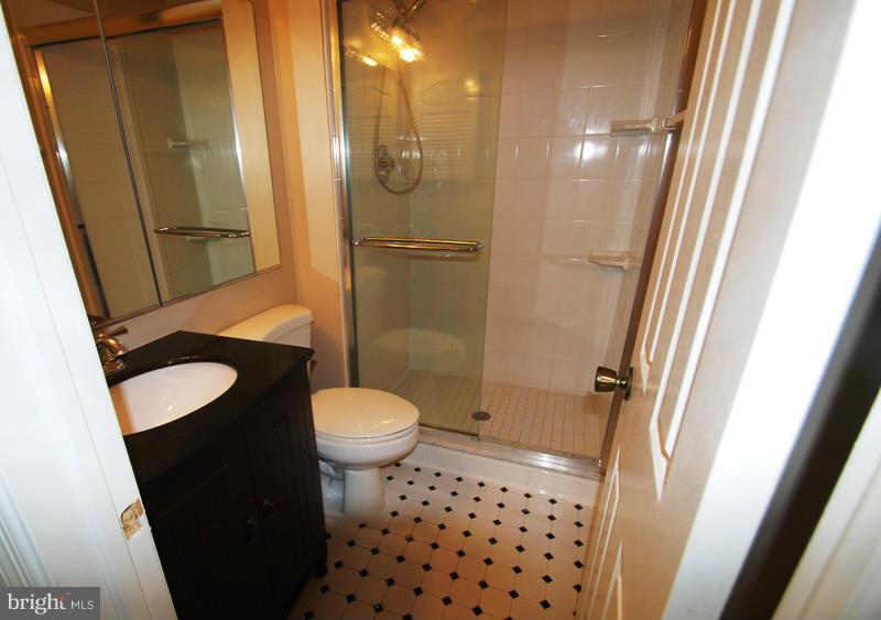 LOFTRIDGE - Residential Lease