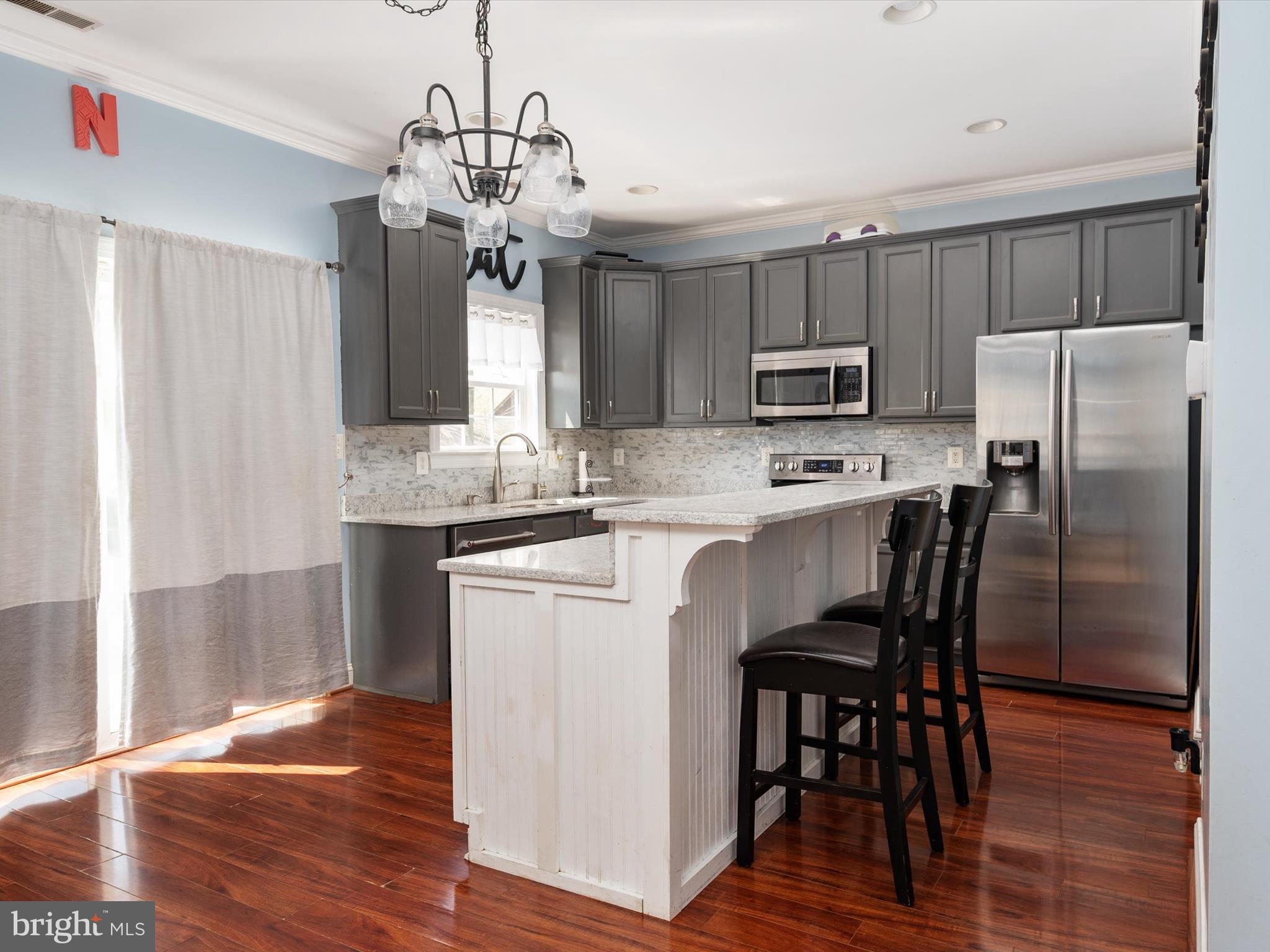 AVALON SHORES - Residential