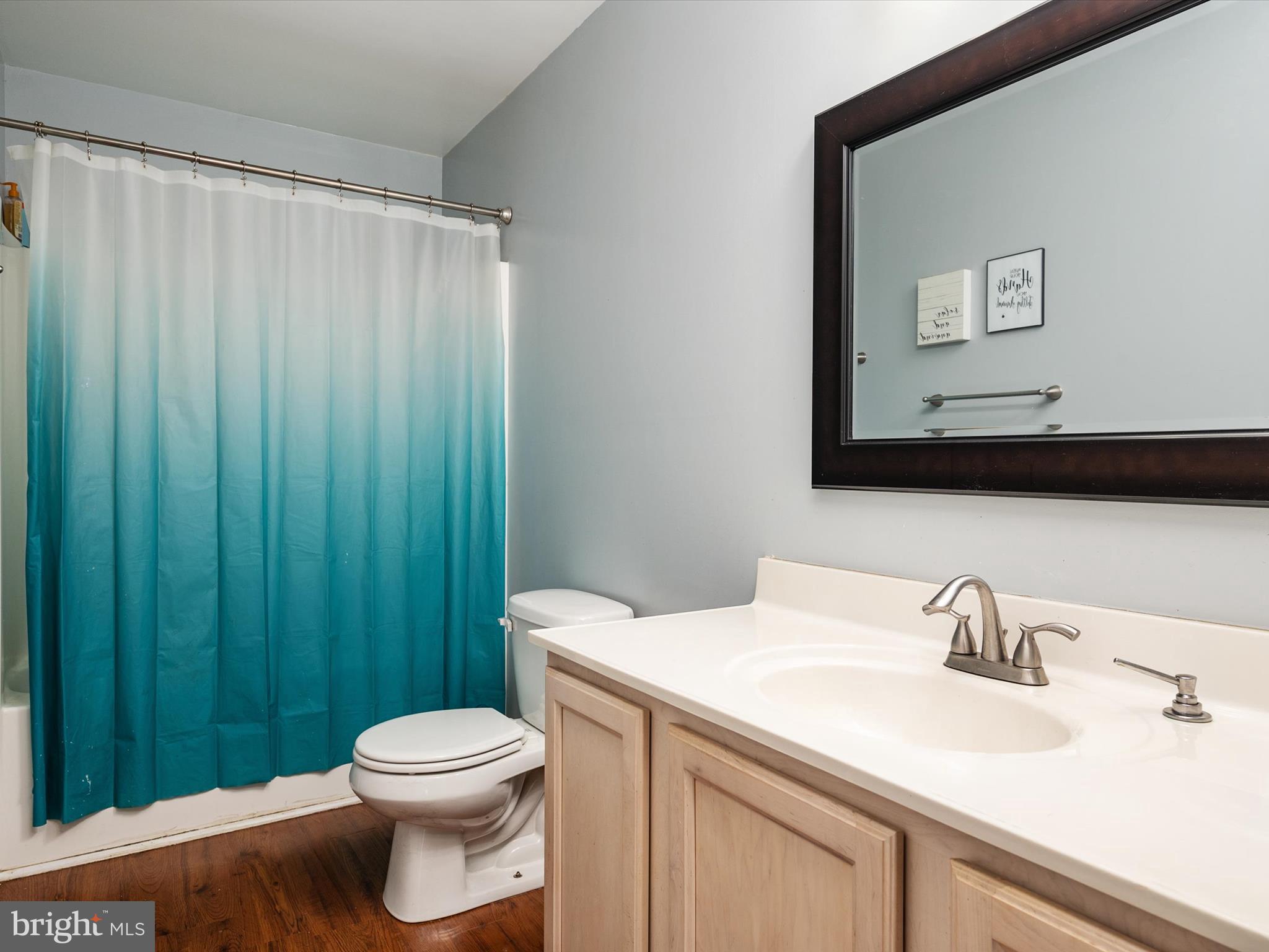 AVALON SHORES - Residential