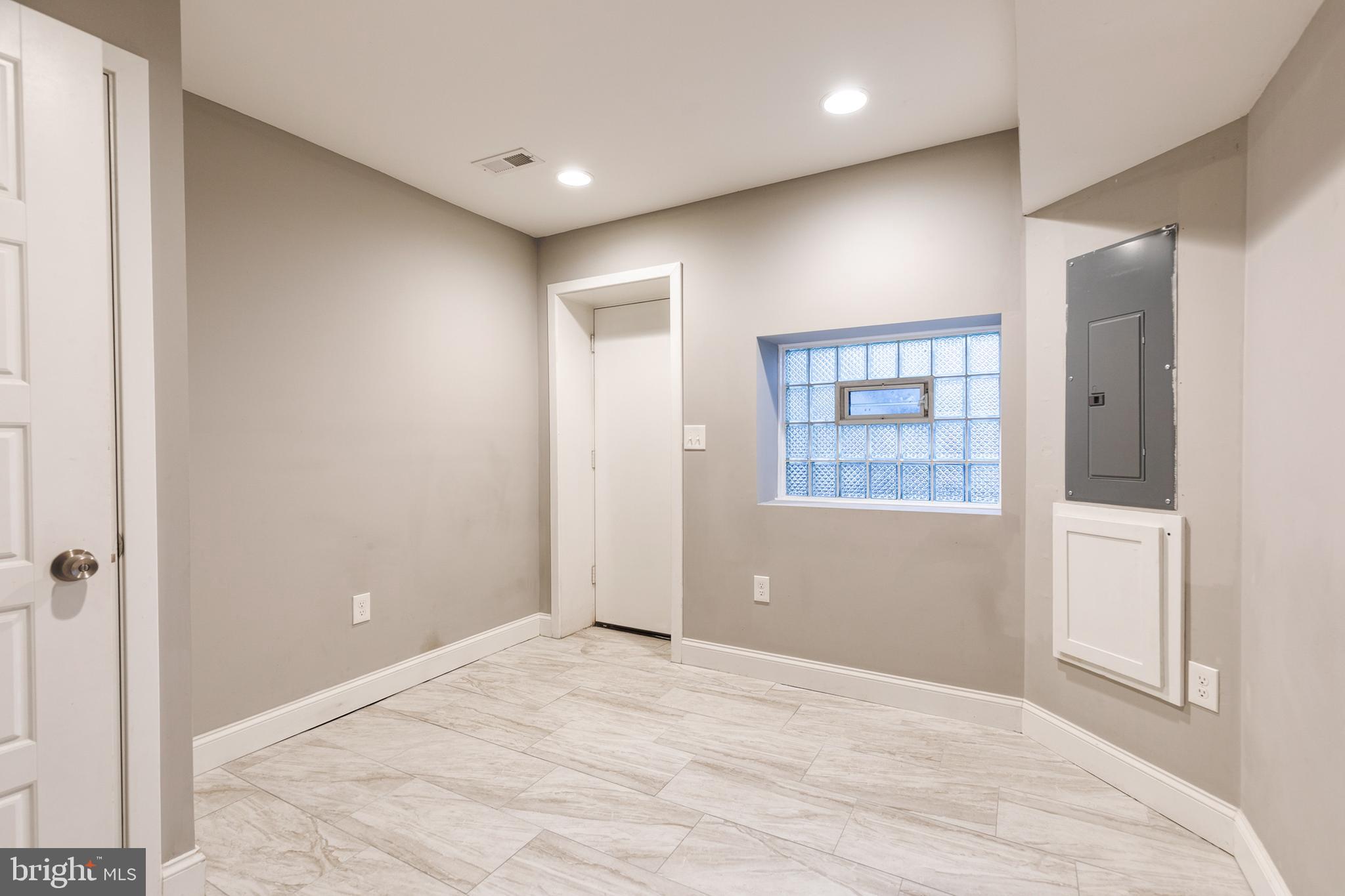 CANTON - Residential Lease