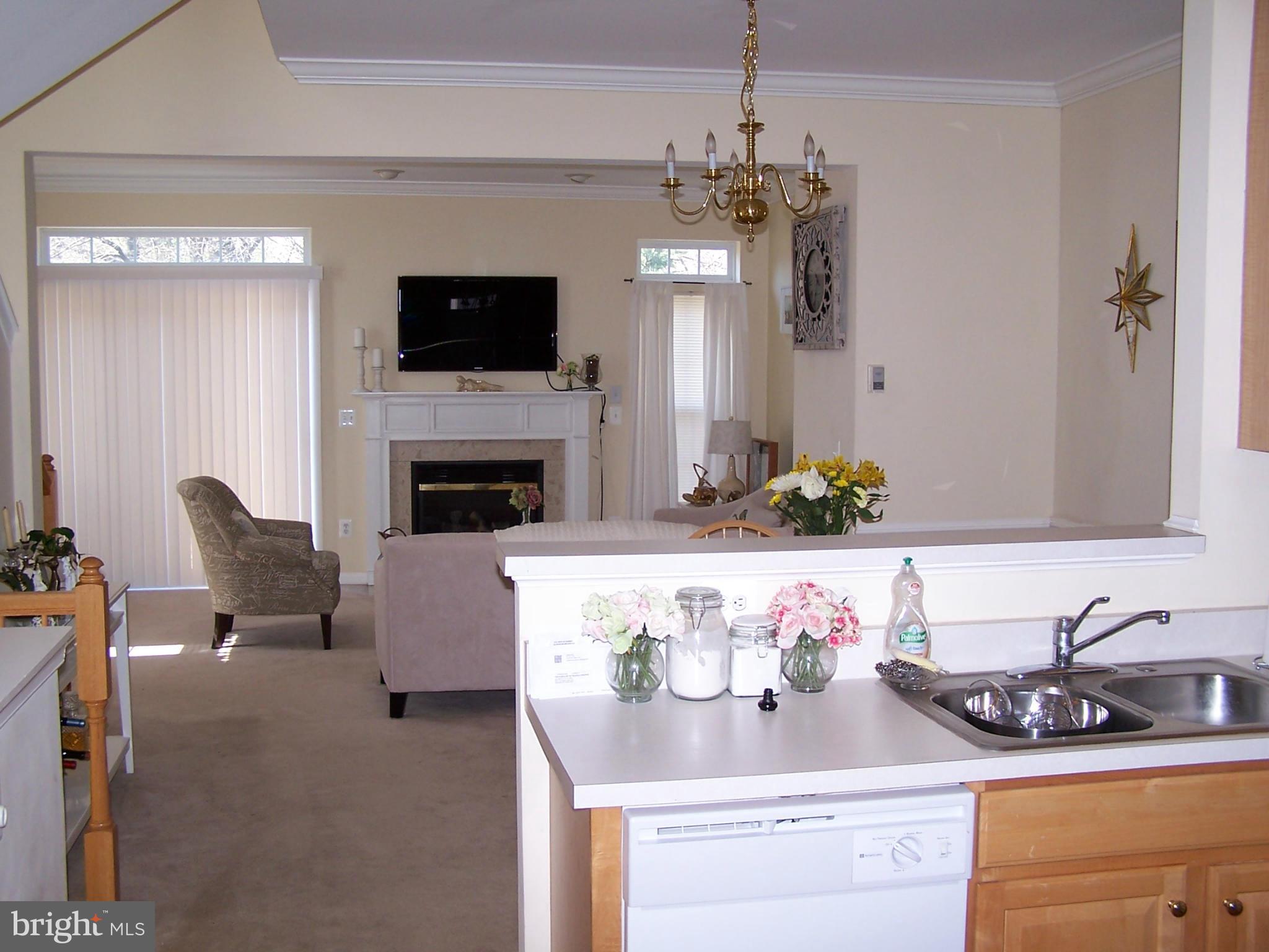 HUNTINGTON GROVE - Residential Lease