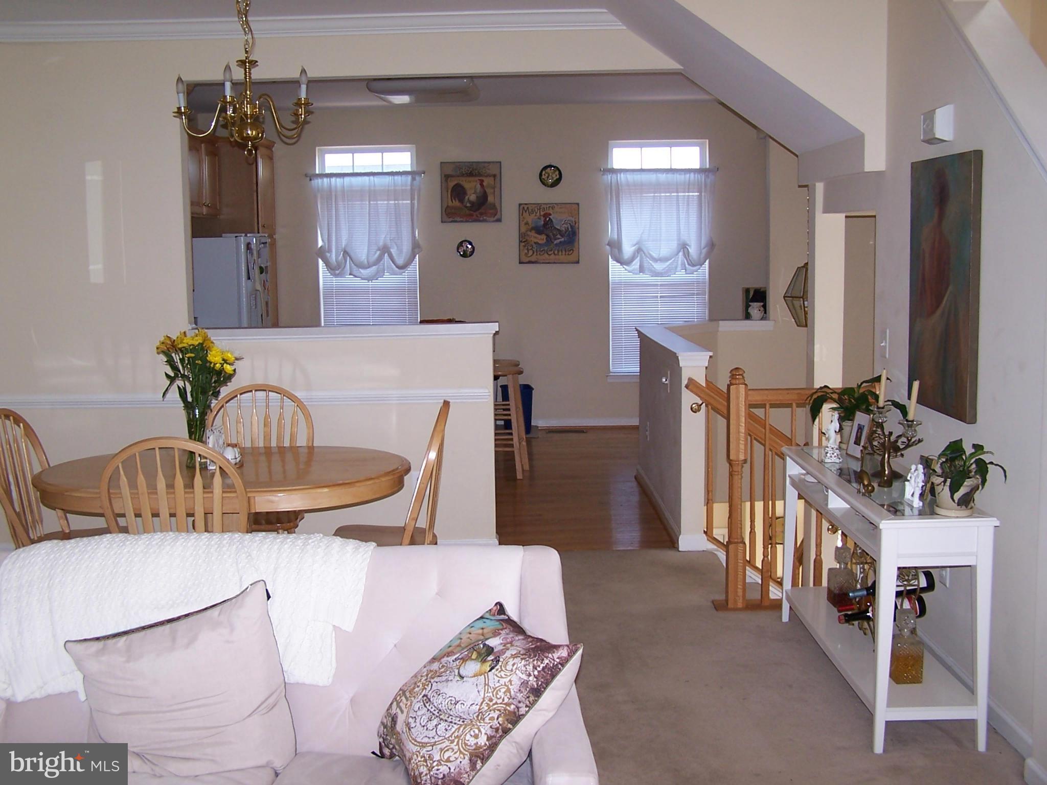 HUNTINGTON GROVE - Residential Lease