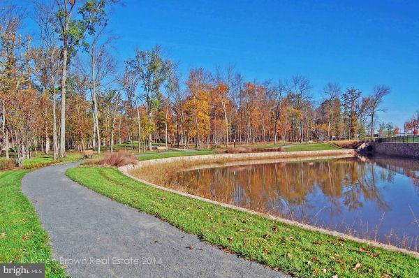 ONE LOUDOUN LAND BAY B - Residential Lease