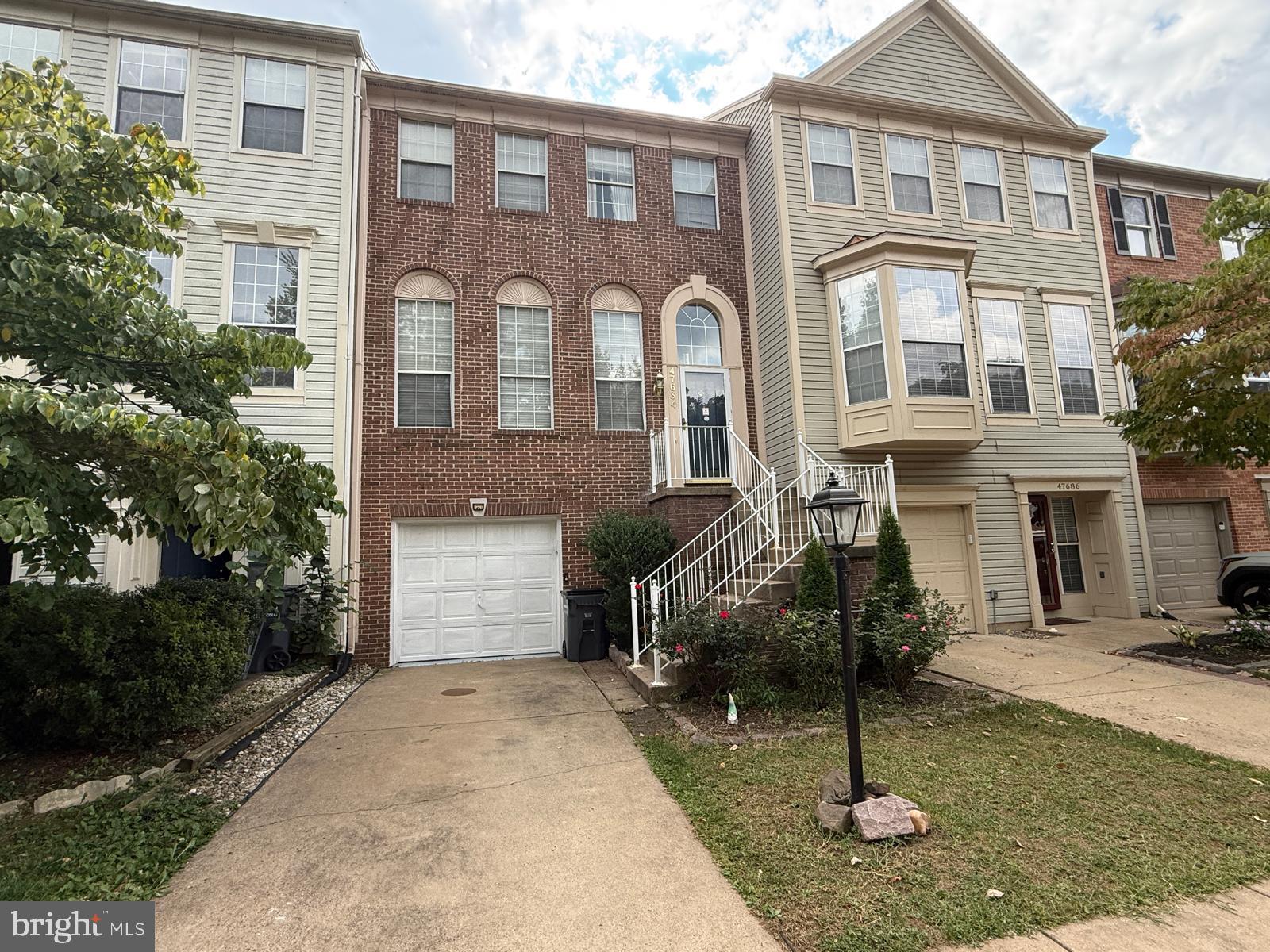 **PRICE REDUCED**
*FRSHLY PAINTED* *NEW GRANITE COUNTERTOP* *NEW APPLIANCES* *NEW WOOD FLOOR* *GREAT DECK WITH VIEW* *GREAT SCHOOLS* *FREE GYM* *FREE POOL* *FREE BASKETBALL COURT* *FREE TENNIS COURT* *WALKOUT BASEMENT W/ FULL BATH AND KITCHENETTE*
Discover this charming townhouse with 3 bedrooms and 3 1/2 baths, in the desirable Lowes Island/Cascades community. This spacious property boasts 2,128 square feet of living space, perfect for creating lasting memories. With two inviting fireplaces, the home offers a warm ambiance, ideal for cozy evenings. Nestled in a vibrant neighborhood, residents enjoy easy access to local amenities, including parks, shopping, and dining options. The community is well-connected, with a bus stop located less than a mile away, making commuting a breeze. The surrounding parks provide ample opportunities for outdoor activities, whether it's a leisurely stroll, a picnic, or playtime with friends.
This property is not just a place to live; it's a gateway to a lifestyle enriched by community spirit and convenience. Enjoy the peace of mind that comes with living in a well-maintained area, where neighbors become friends and every day feels like home. Don't miss out on this wonderful opportunity to lease a property that combines comfort, community, and convenience. It also has a fully finished walk-out basement! Schedule a visit today and envision your future in this inviting space!