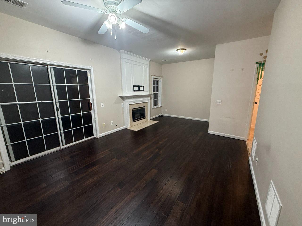 LOWES ISLAND/CASCADES - Residential Lease