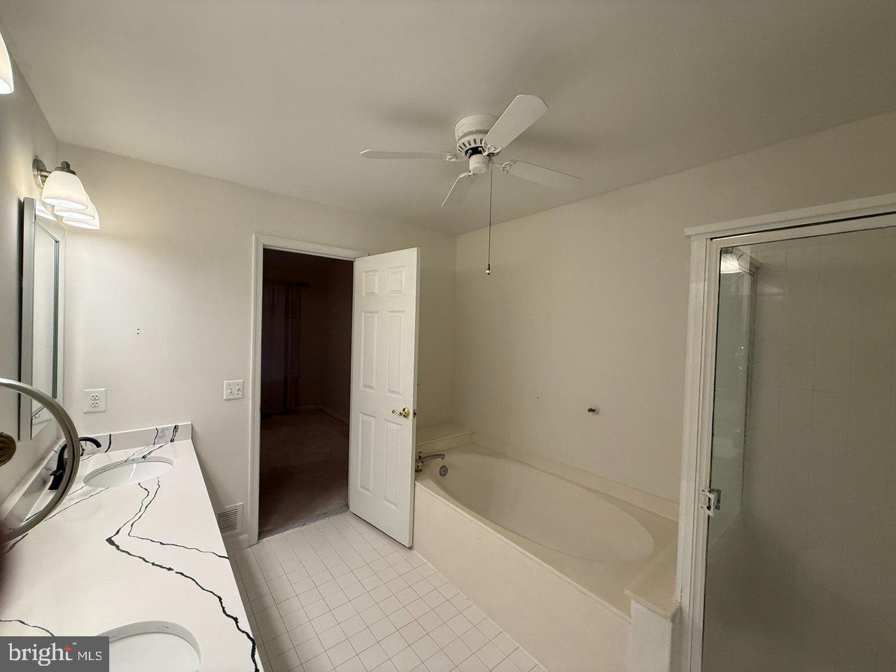 LOWES ISLAND/CASCADES - Residential Lease