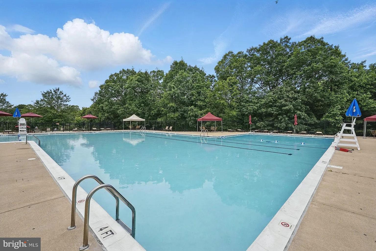 LOWES ISLAND/CASCADES - Residential Lease