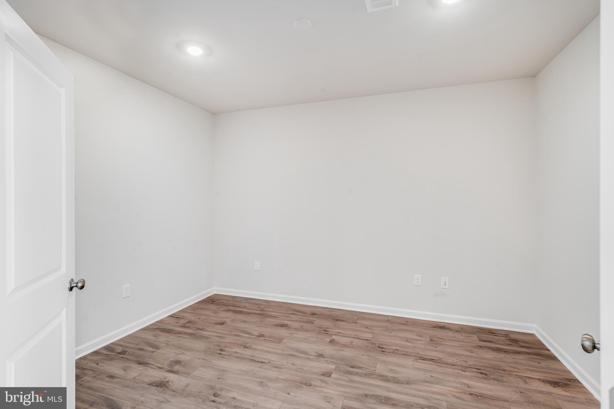 BEECHFIELD MANORS - Residential