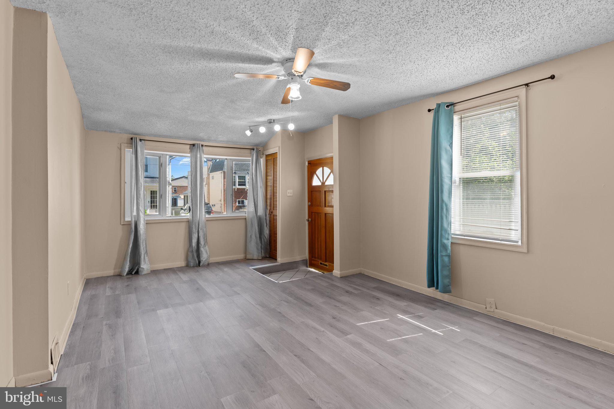 ROCKLEDGE - Residential Lease