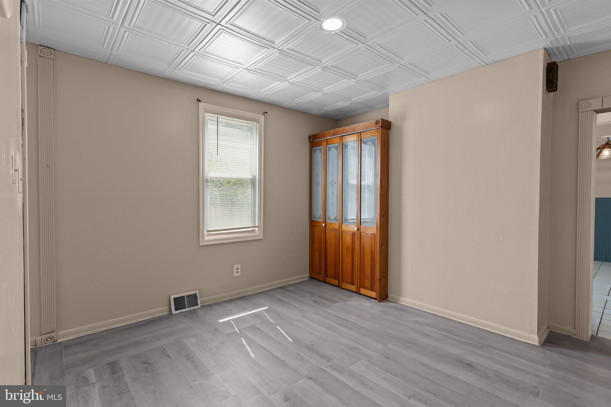 ROCKLEDGE - Residential Lease