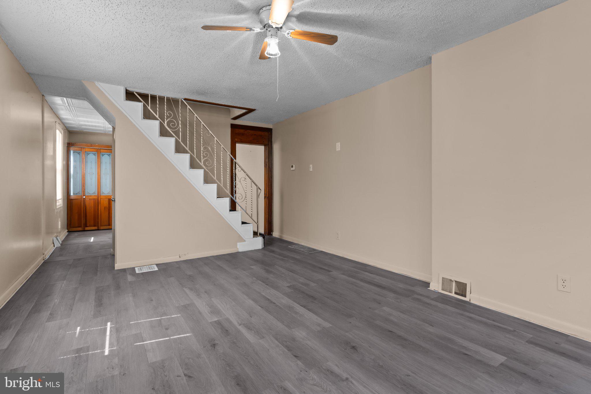 ROCKLEDGE - Residential Lease