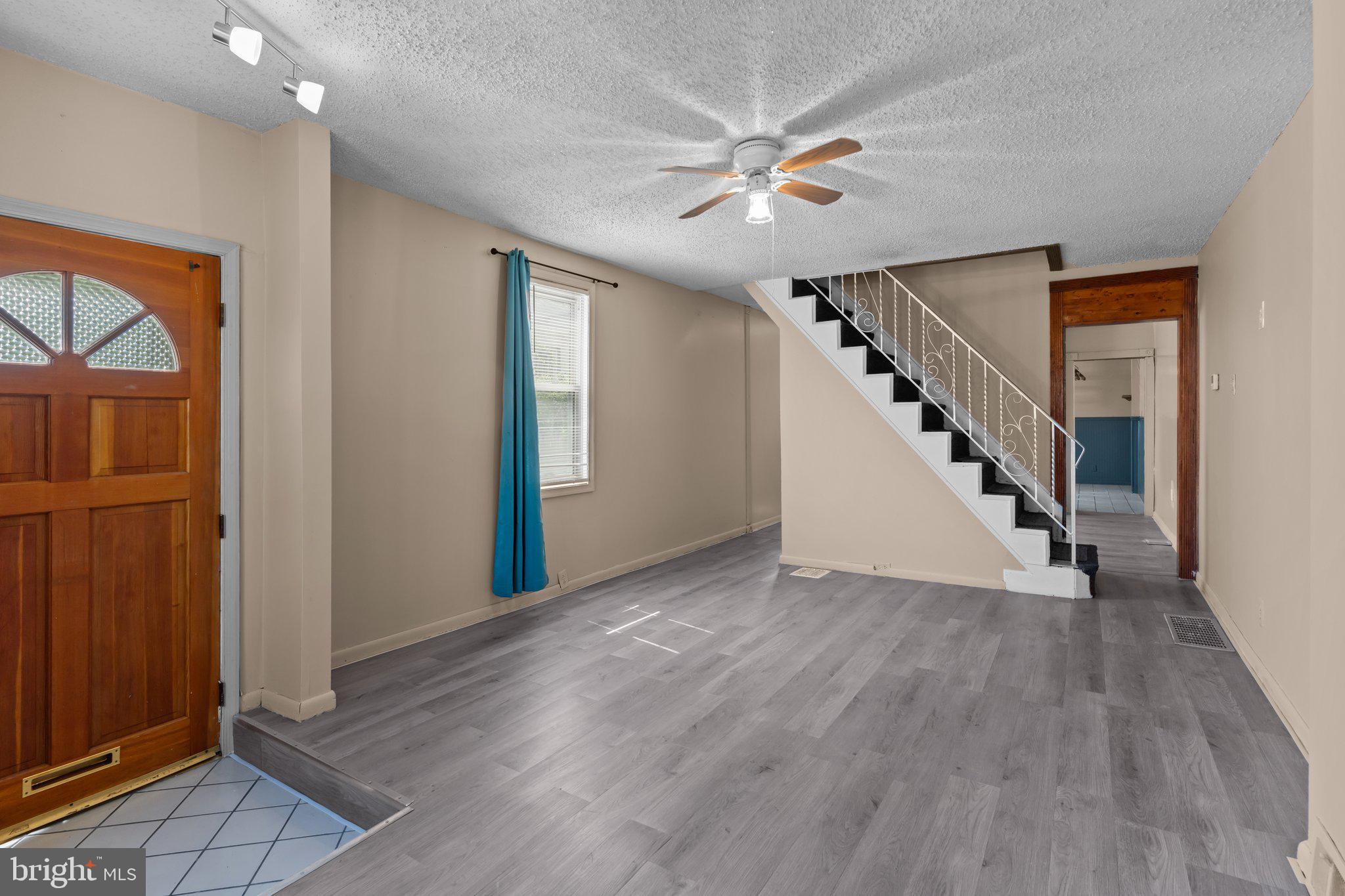 ROCKLEDGE - Residential Lease