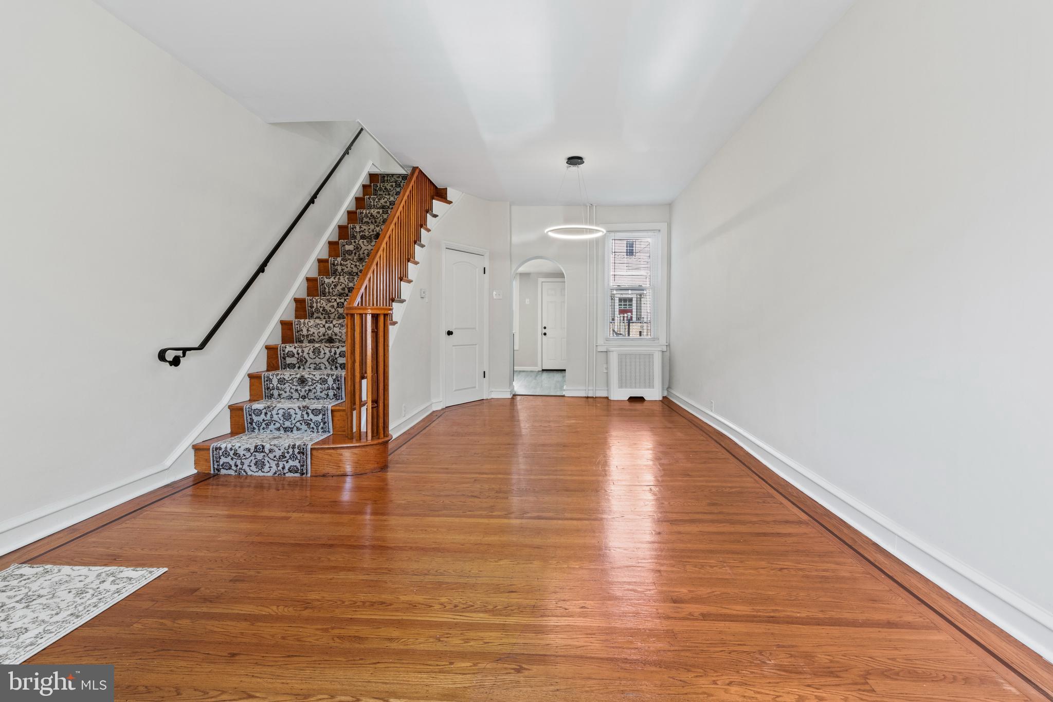 PORT RICHMOND - Residential Lease