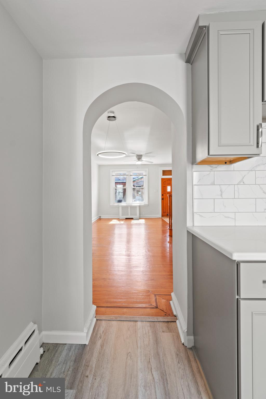 PORT RICHMOND - Residential Lease