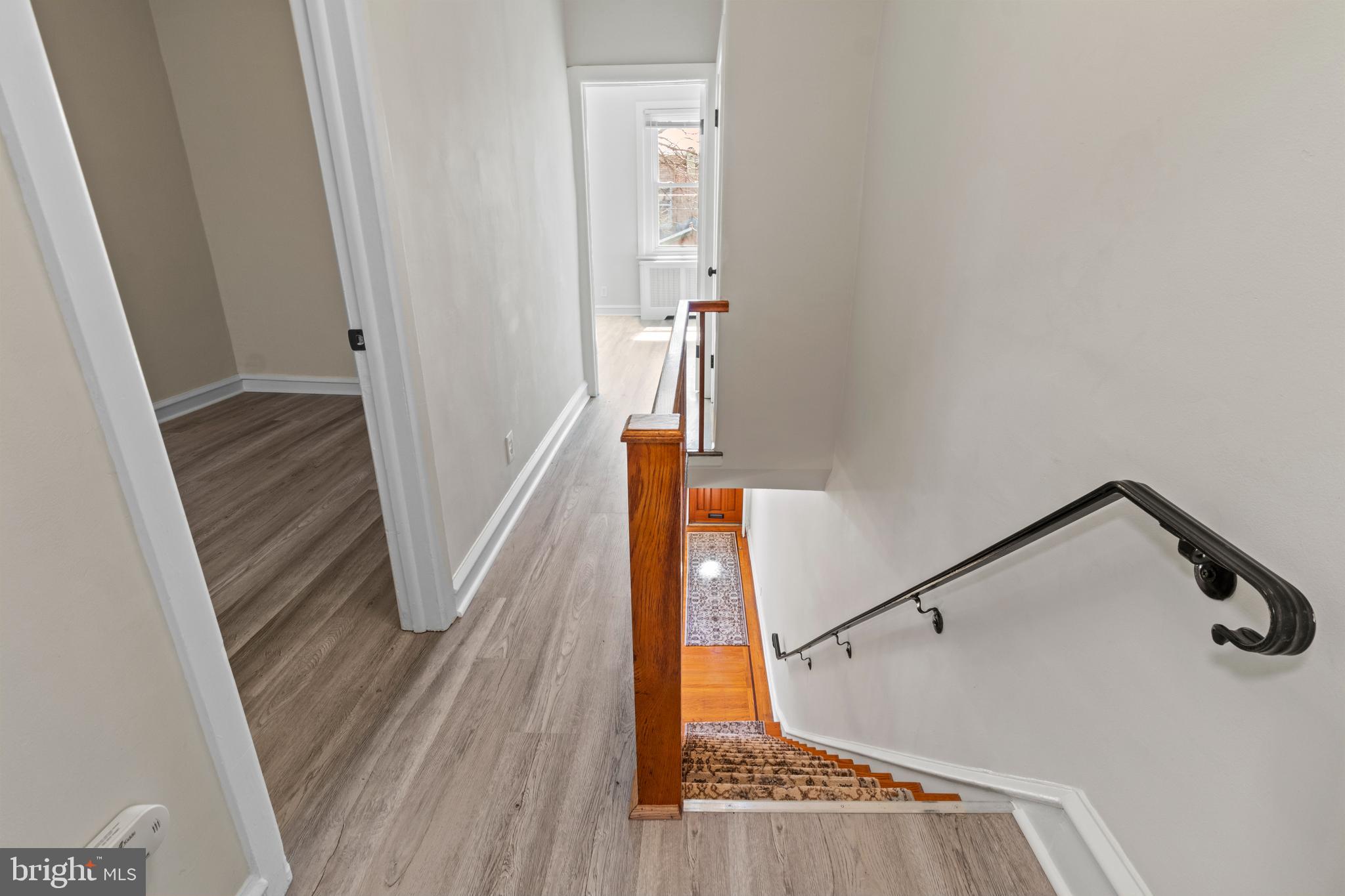 PORT RICHMOND - Residential Lease