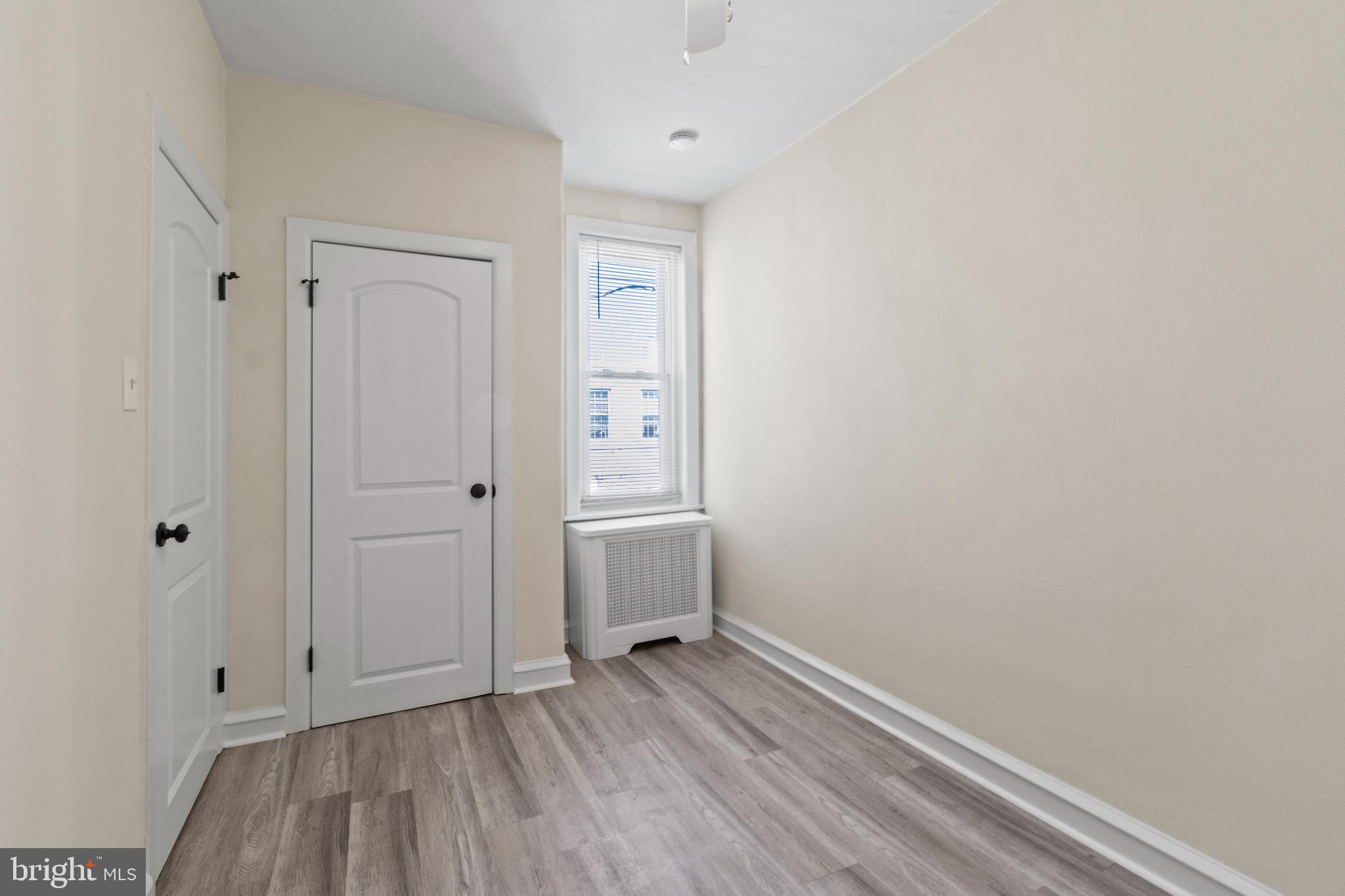 PORT RICHMOND - Residential Lease