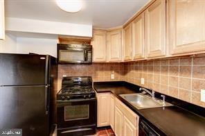 AMERICANA CENTRE - Residential Lease