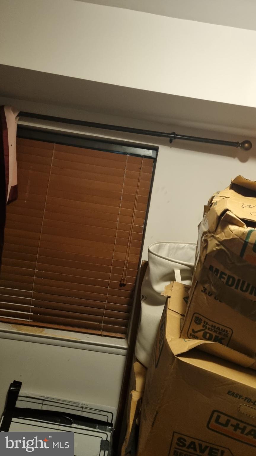 AMERICANA CENTRE - Residential Lease