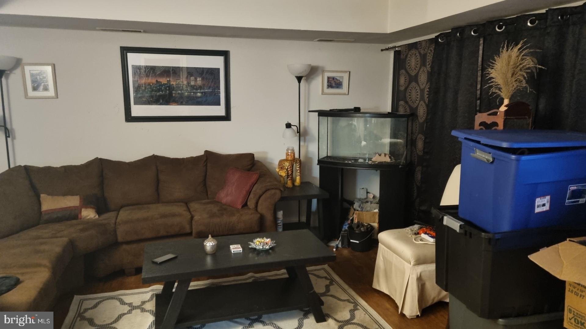 AMERICANA CENTRE - Residential Lease