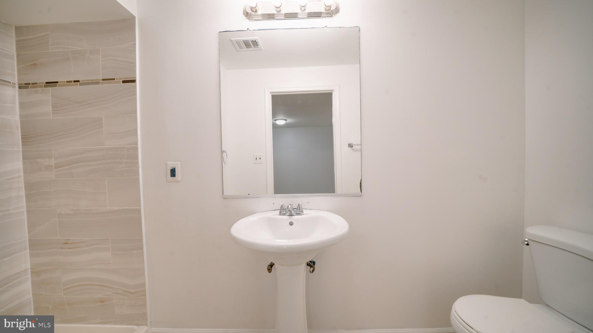 RIVER OAKS - Residential