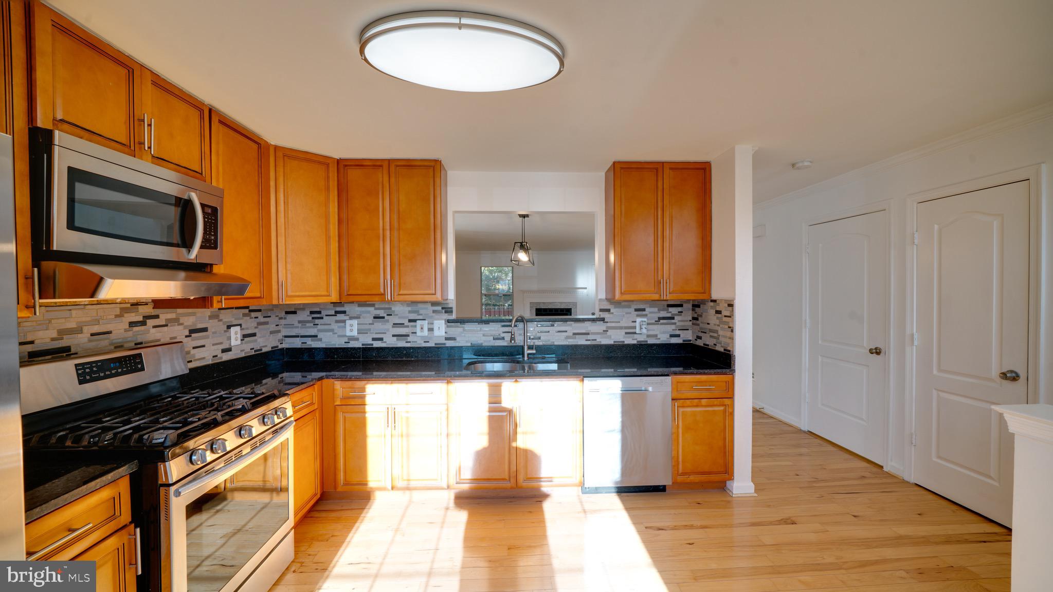 RIVER OAKS - Residential