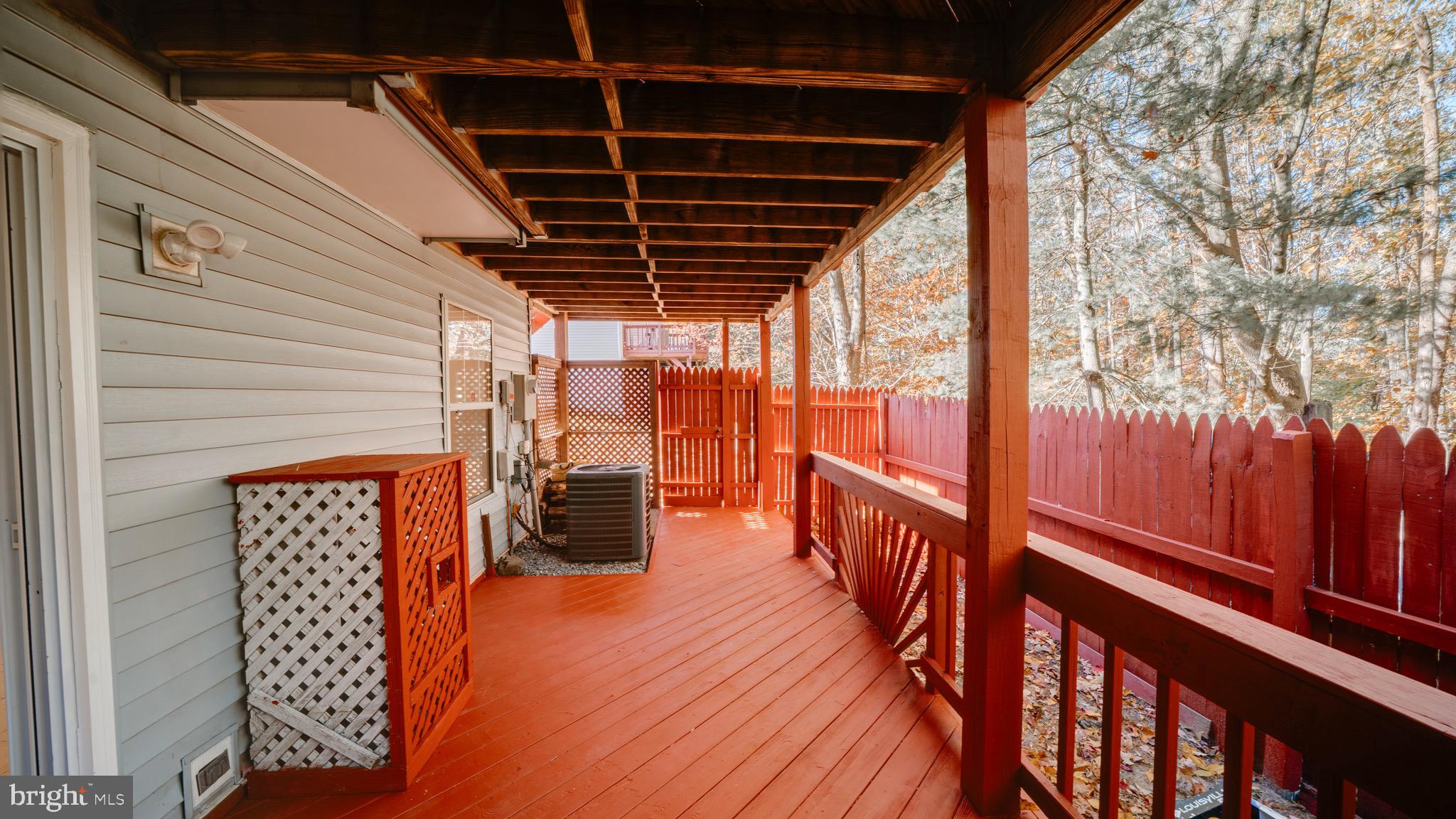 RIVER OAKS - Residential