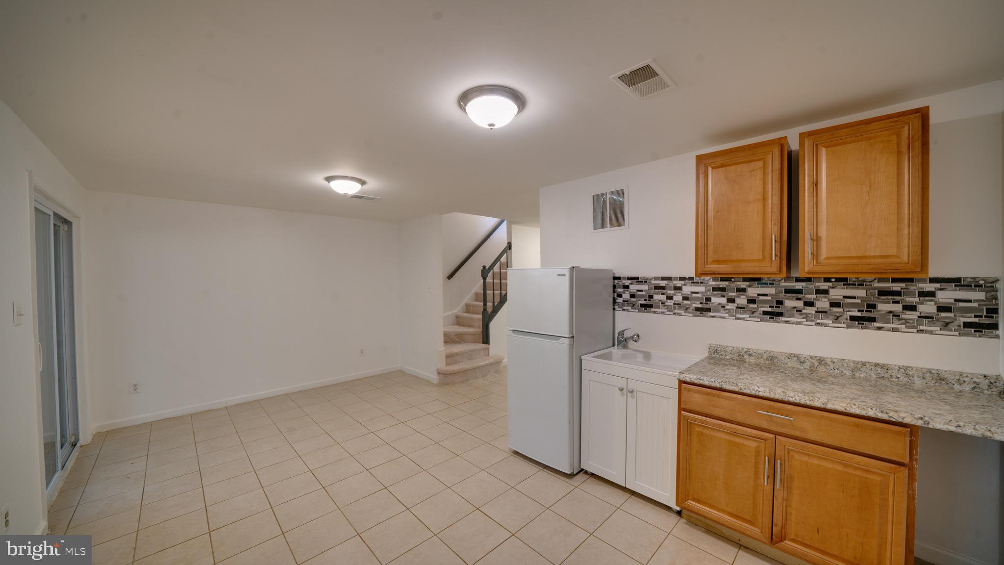 RIVER OAKS - Residential