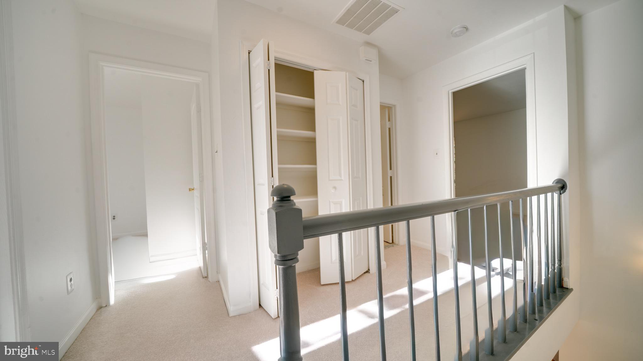 RIVER OAKS - Residential