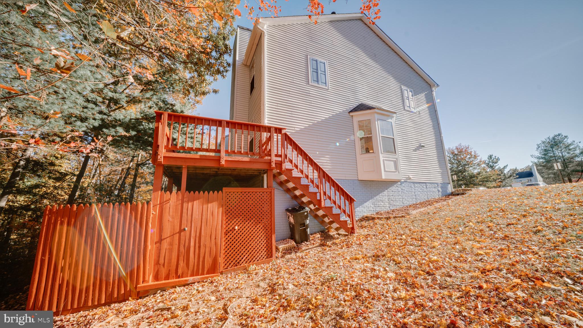 RIVER OAKS - Residential