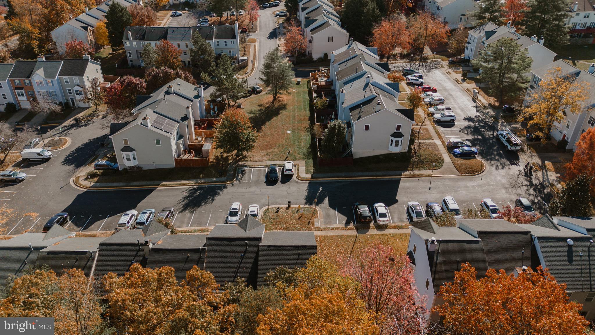 RIVER OAKS - Residential