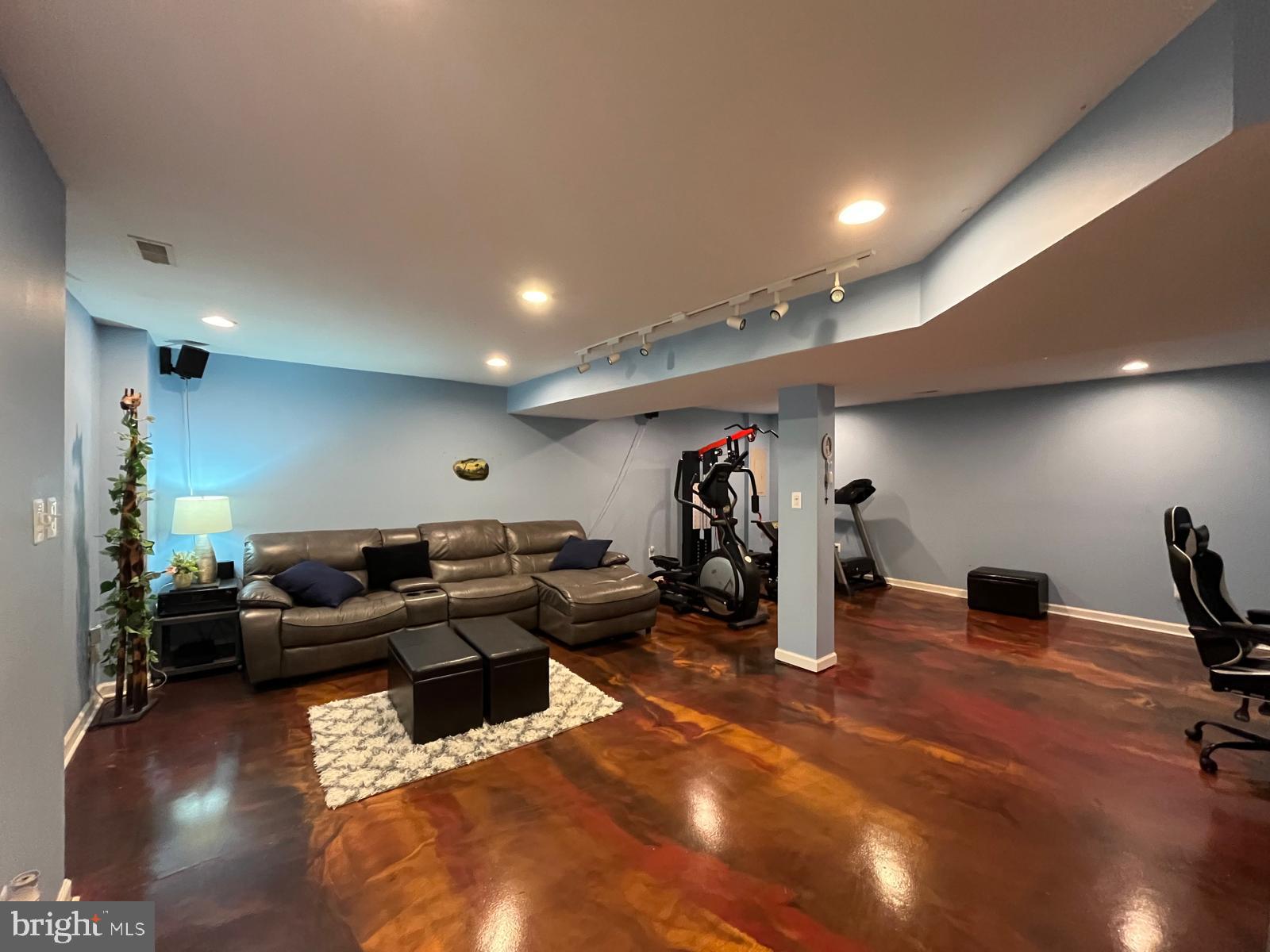 STAFFORD LAKES VILLAGE - Residential