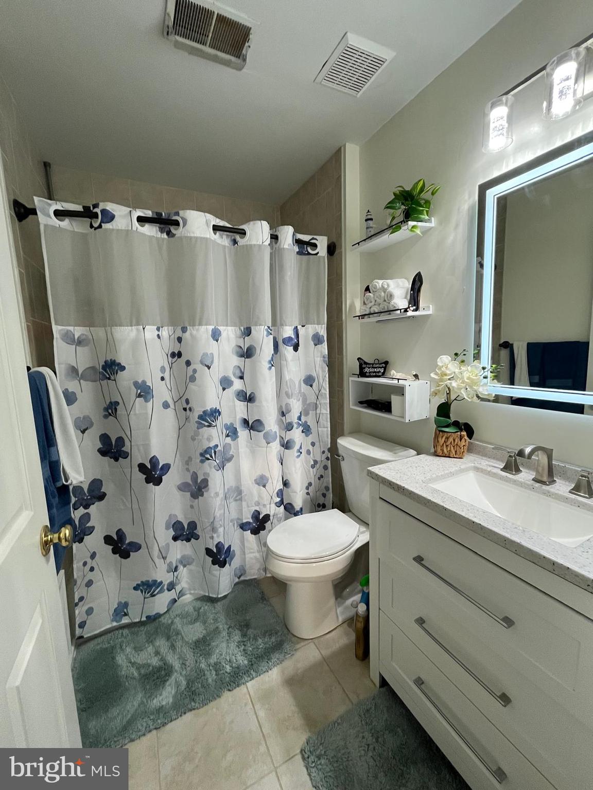 STAFFORD LAKES VILLAGE - Residential