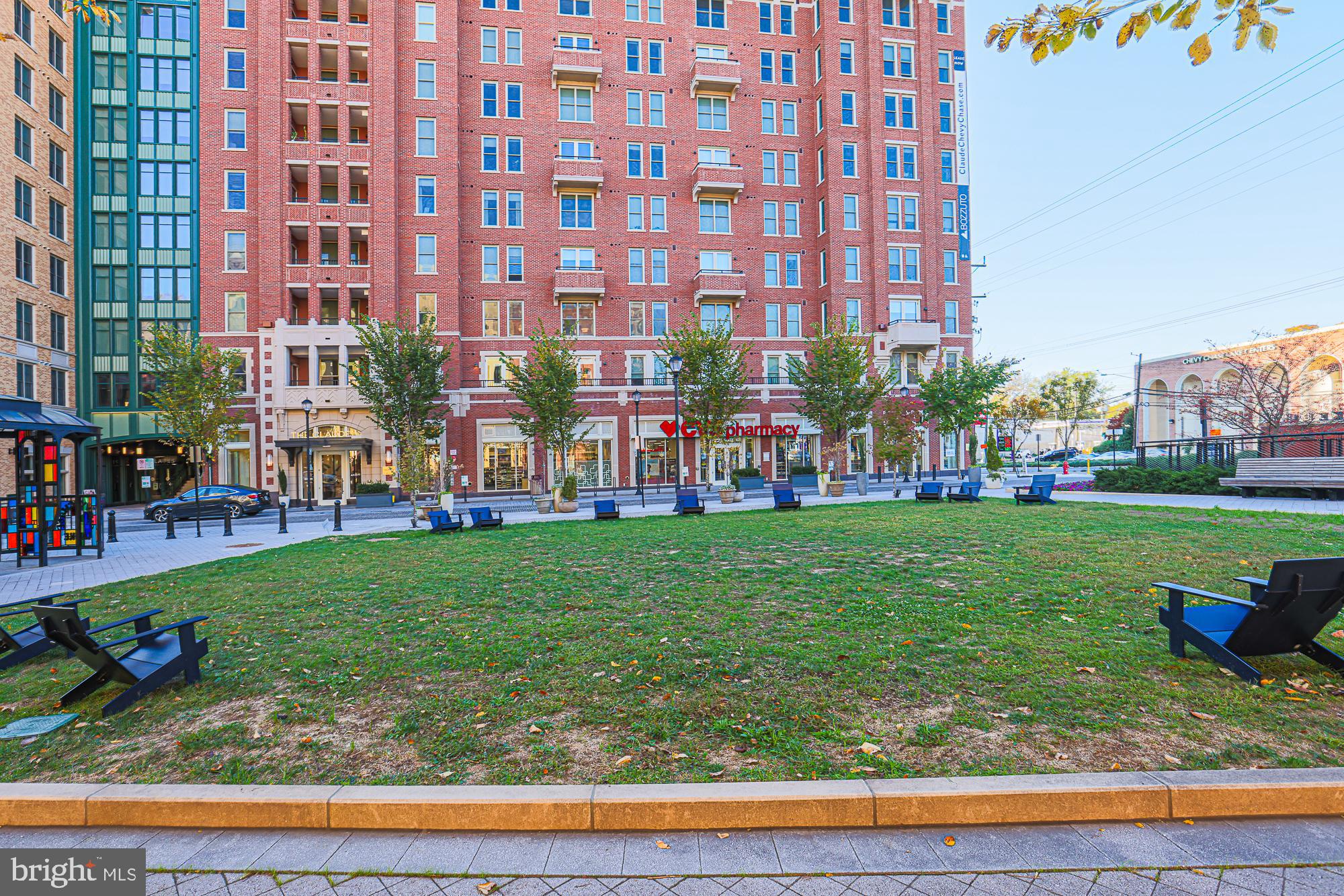 HAMLET HOUSE - Residential